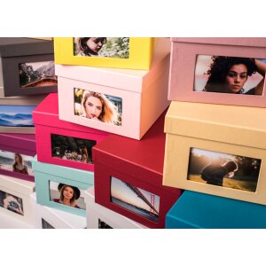 Cutie foto XL Kandra pentru 700 de imagini 13x18 cm cu carduri de memorie și ferestru personalizat