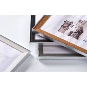 Walther Bilderrahmen Bohemian Creme 10x15 cm mit Silberkante Holzoptik