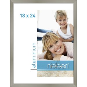 Nielsen Alurahmen Classic champagner 18x24 cm