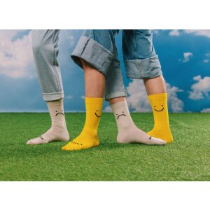 Pereche de pantofi lungi EatMySocks – Luni tristă, Vineri veselă