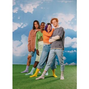 Pereche de pantofi lungi EatMySocks – Luni tristă, Vineri veselă