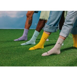 Pereche de pantofi lungi EatMySocks – Luni tristă, Vineri veselă