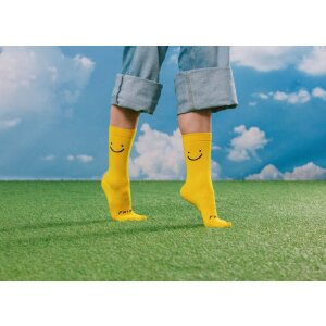 Pereche de pantofi lungi EatMySocks – Luni tristă, Vineri veselă