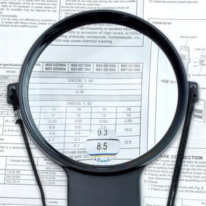 Lupa suspendabilă Carson 2-4x110mm cu LED, neagră