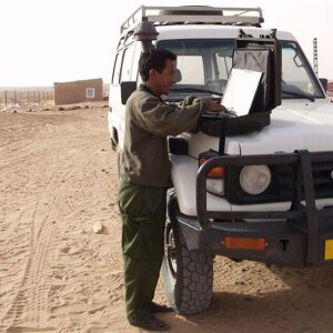 Explorer Cases 4412HL.B Transportkoffer mit Schaumstoff Schwarz 445x345x125 mm