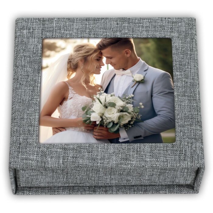 ZEP USB Box Modena cutie foto din lenjerie gri 11x11x3 cm cu fotografie decupată