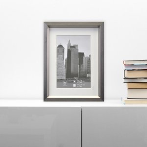 Henzo Kunststoffrahmen METALLICA 13x18 cm dunkelgrau mit Passepartout 9x13 cm